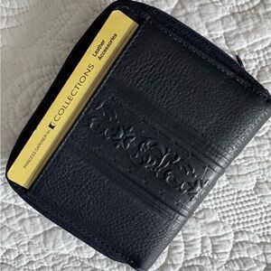 Vintage Princess Gardner Black Leather Zipper Wallet